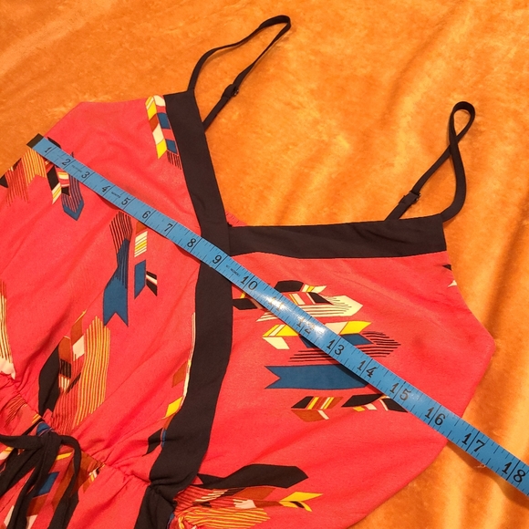 NWOT Fire Los Angeles pink and navy Romper - Picture 4 of 11